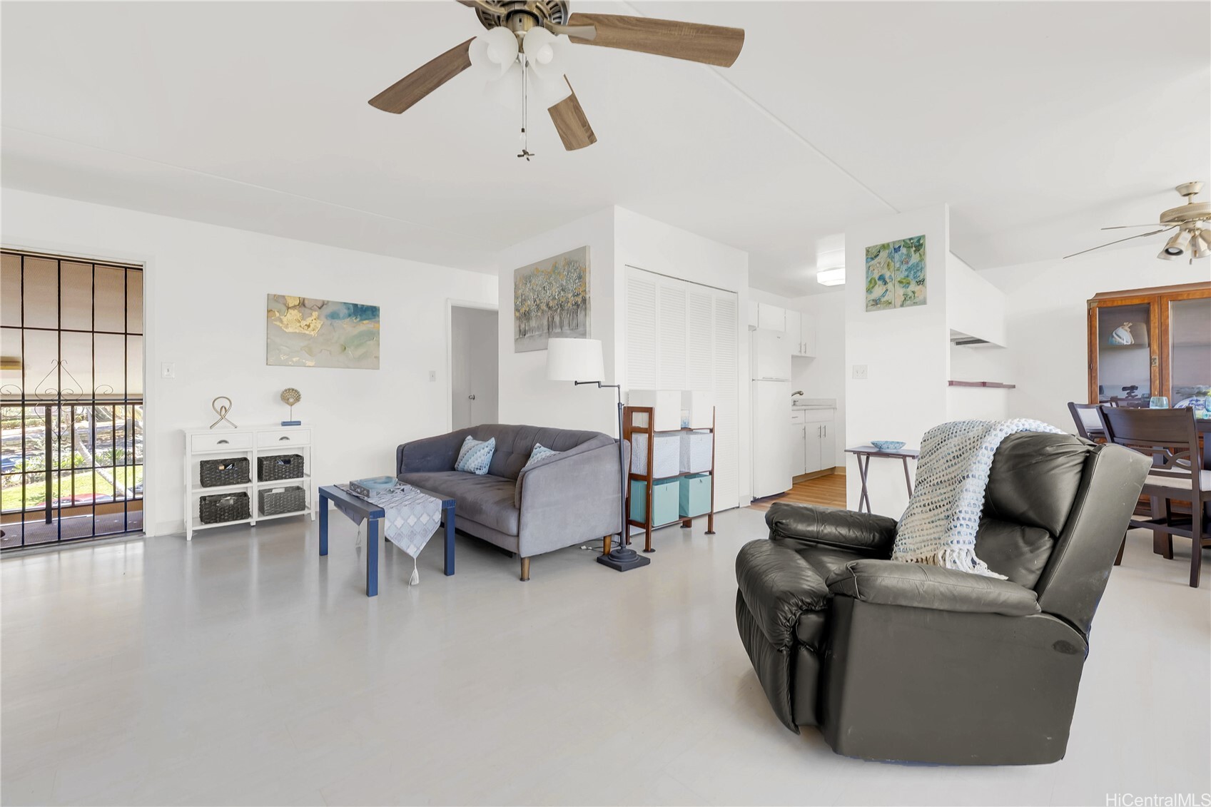 Property Photo: 94-325 Hokuahiahi Street 329 HI 96789