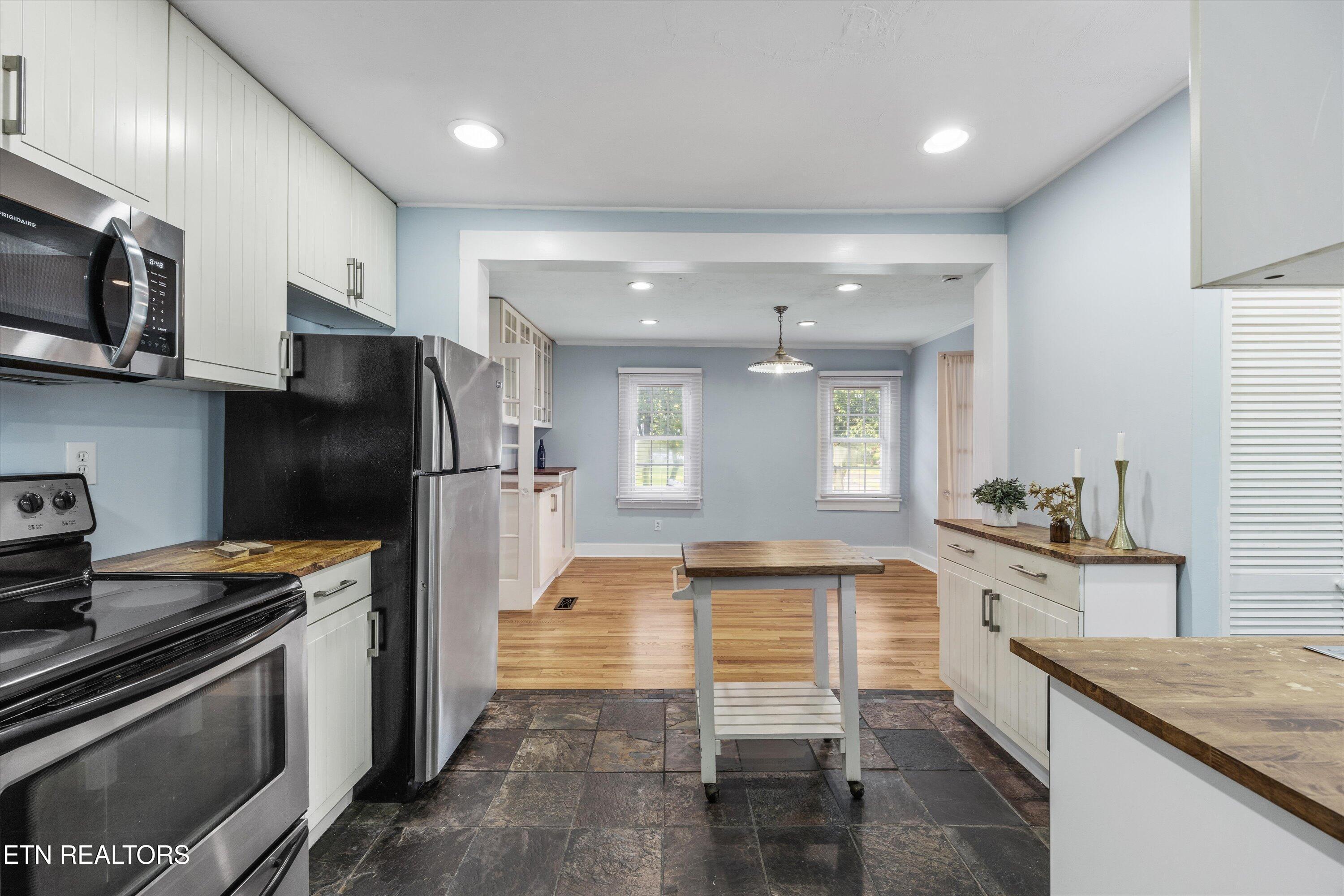 Property Photo: 205 Doughty Drive TN 37918