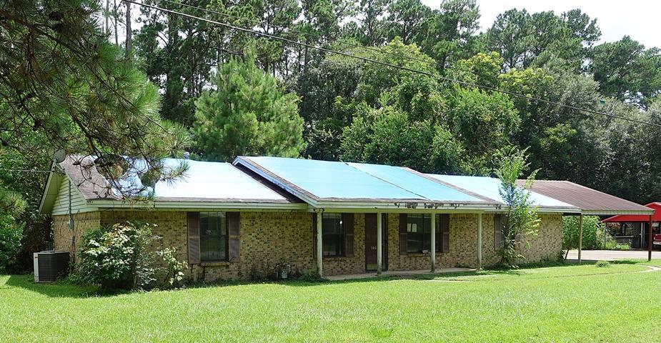 Property Photo:  706 Avenue A  TX 75949 