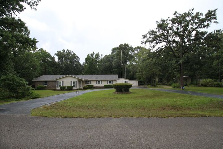 Property Photo:  151 Lancewood Circle  TX 74904 