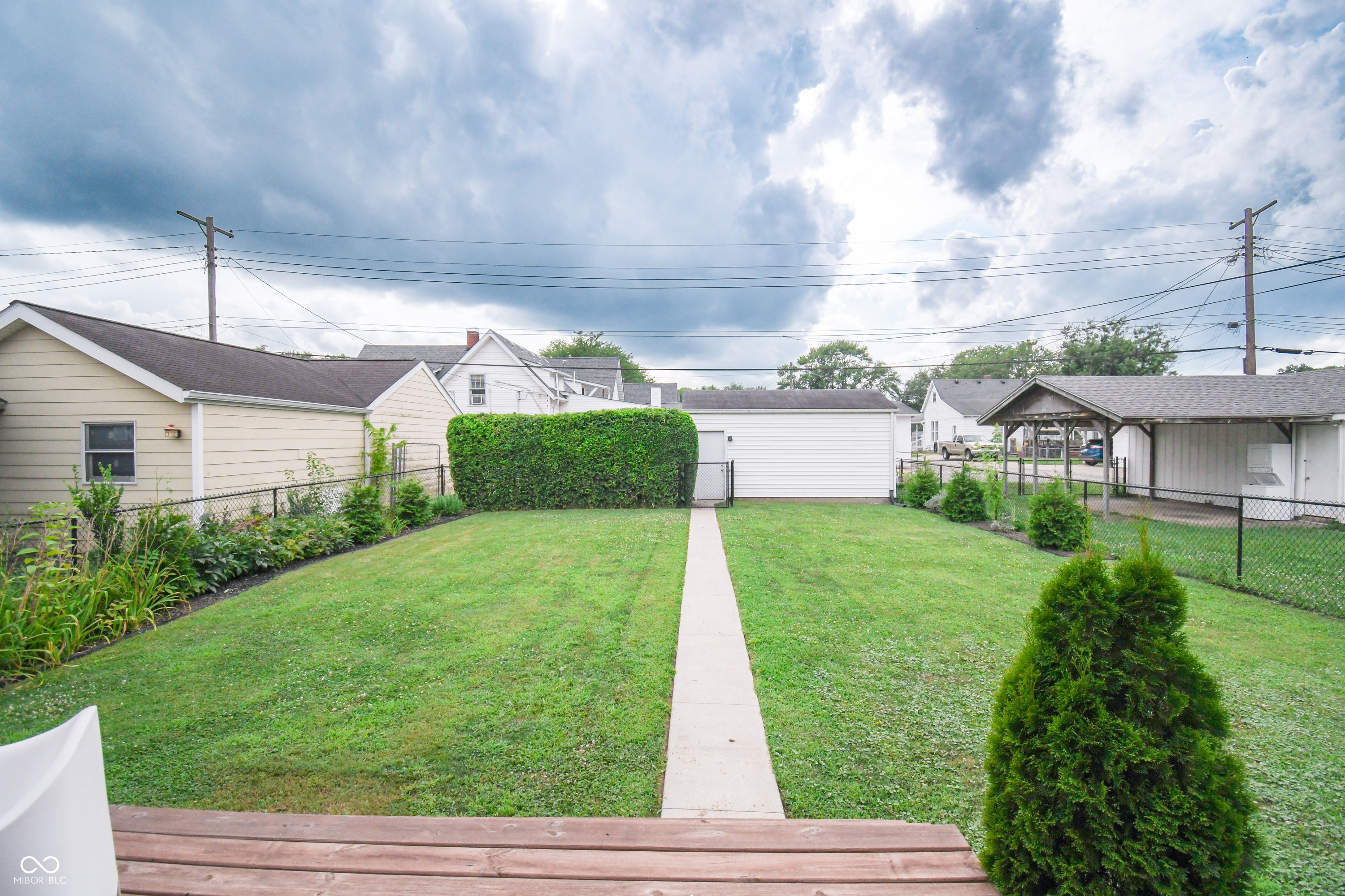 Property Photo: 1606 California Street IN 47201