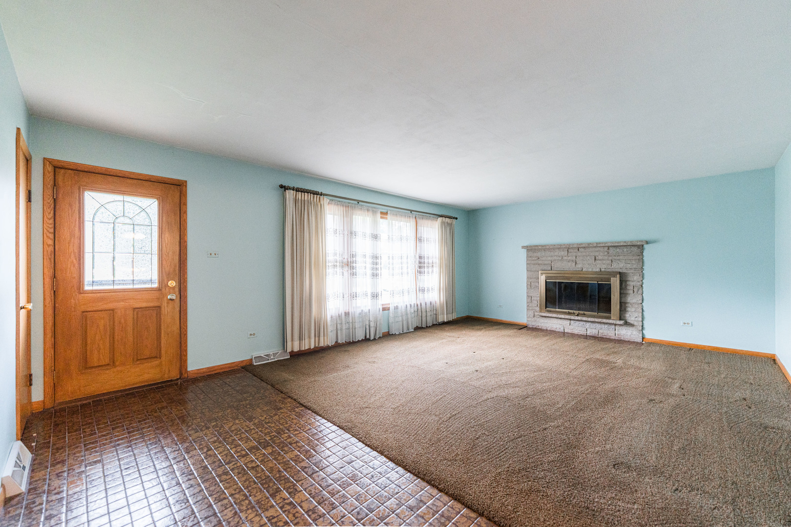 Property Photo:  525 Bunning Drive  IL 60516 