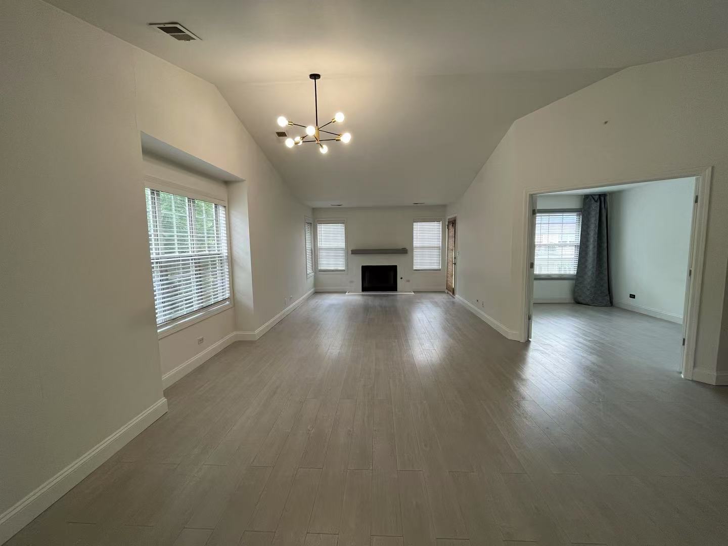 Property Photo:  262 Odlum Court 19192  IL 60194 