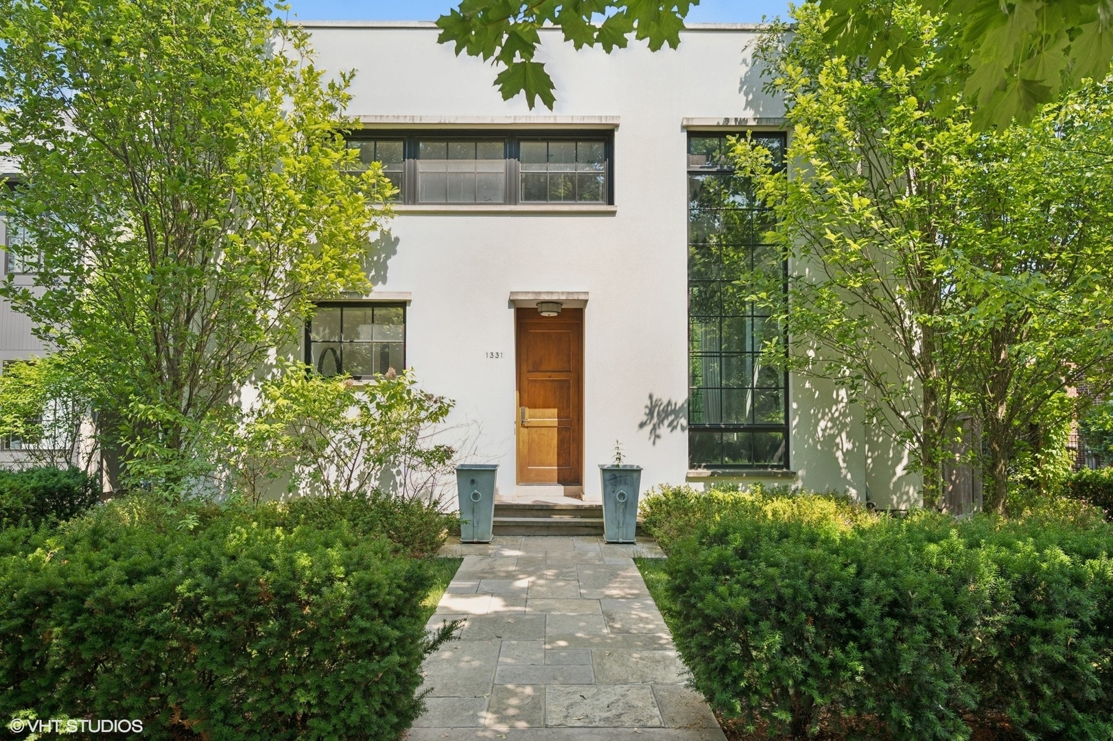 Property Photo: 1331 Asbury Avenue IL 60201
