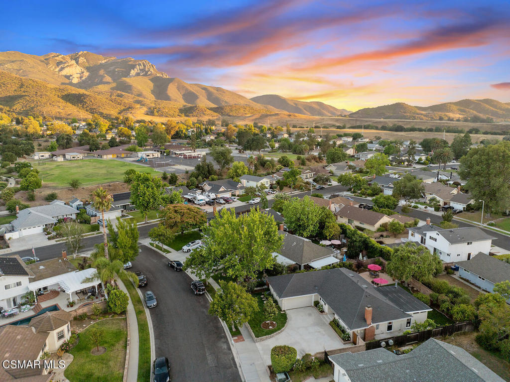 Property Photo: 1019 Riopelle Court CA 91320