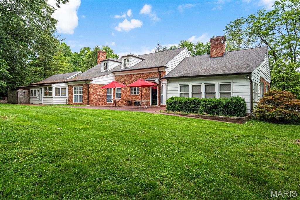 Property Photo:  7 Robin Hill Lane  MO 63124 
