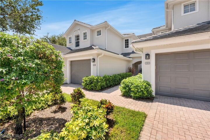Property Photo:  9101 Palmetto Ridge Drive 201  FL 34135