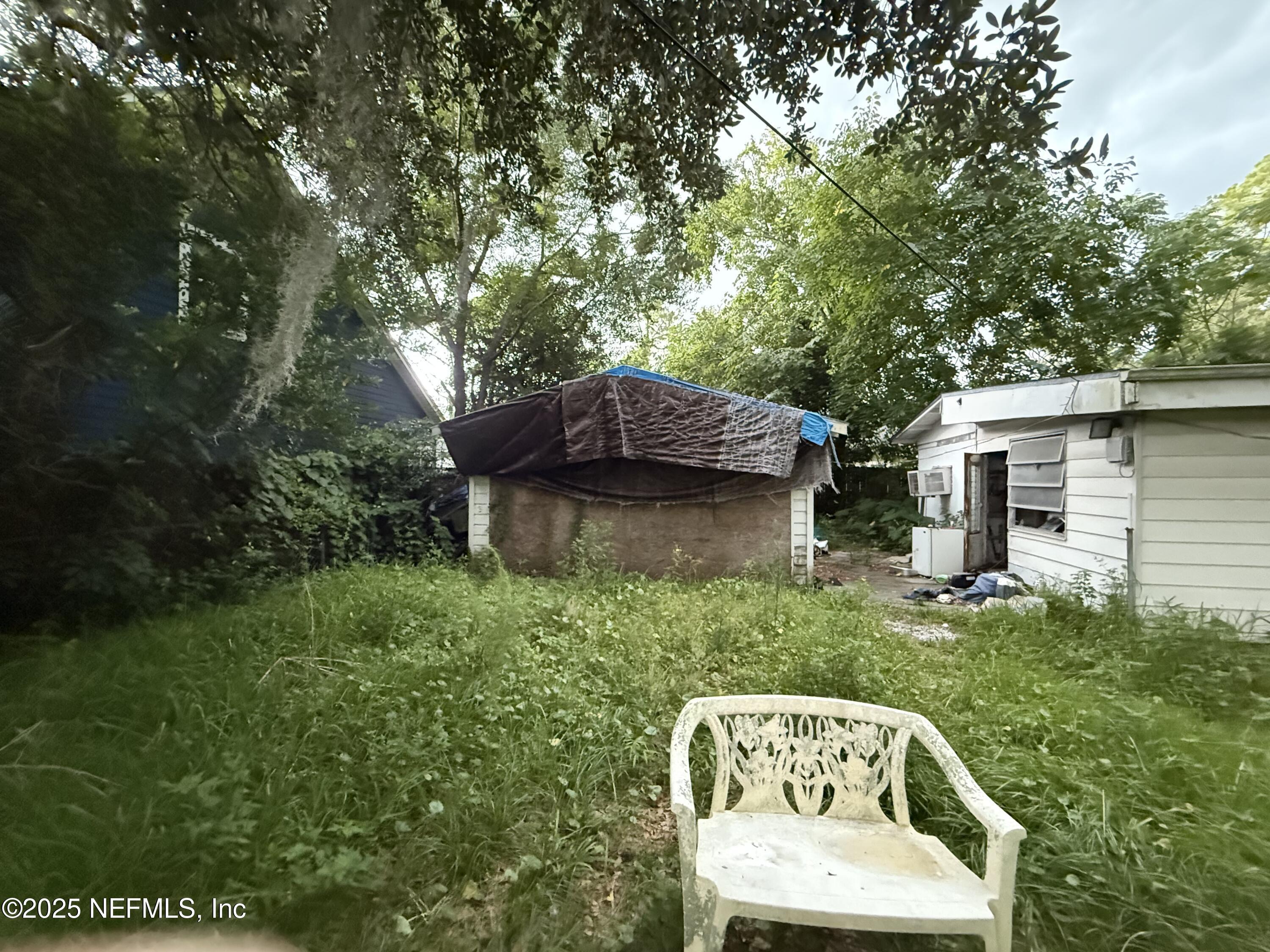 Property Photo: 2903 Bratcher Road FL 32224