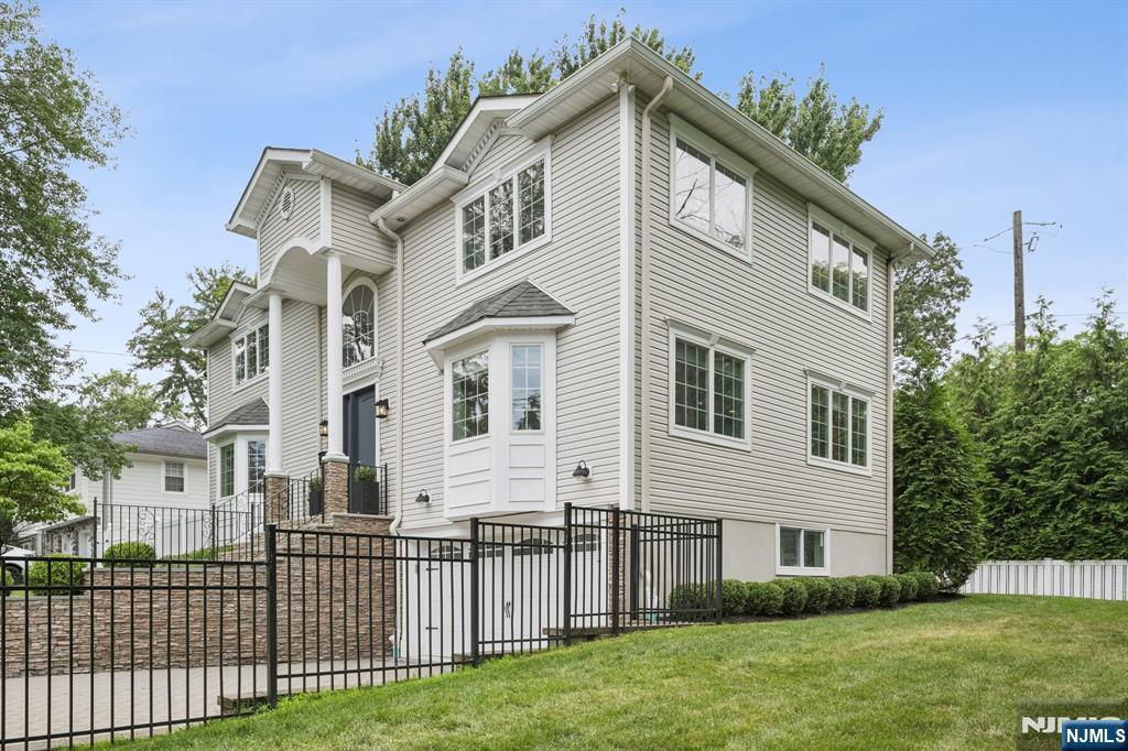 Property Photo: 39 Drury Lane NJ 07627