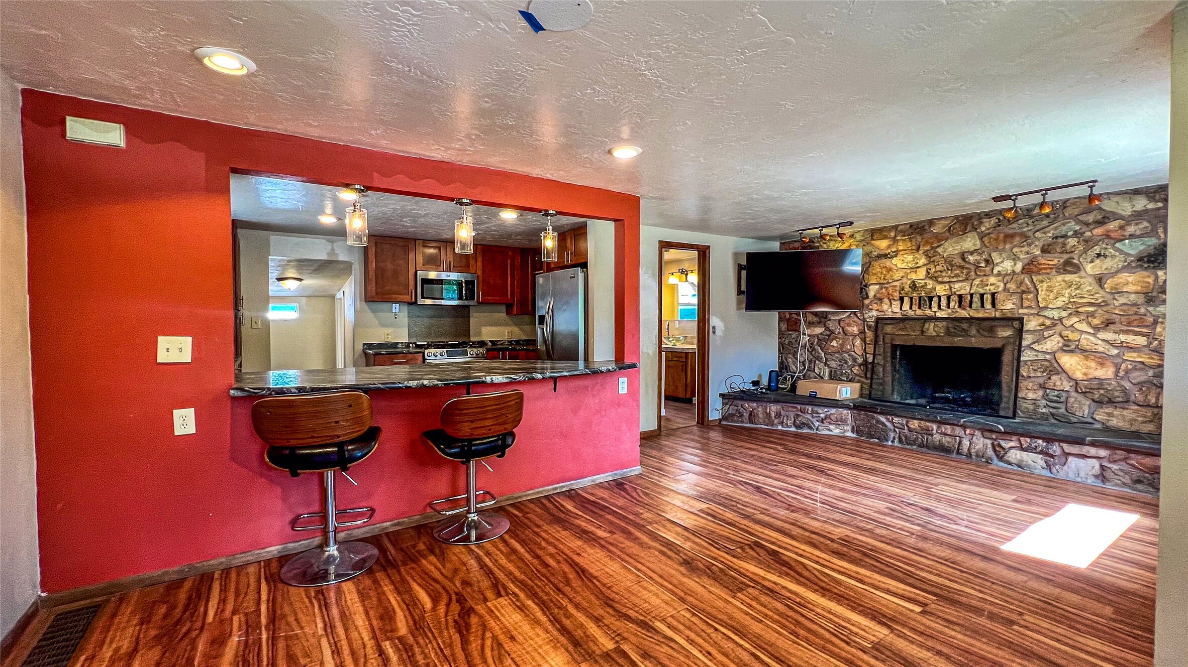 Property Photo: 330 W Sussex Avenue MT 59801
