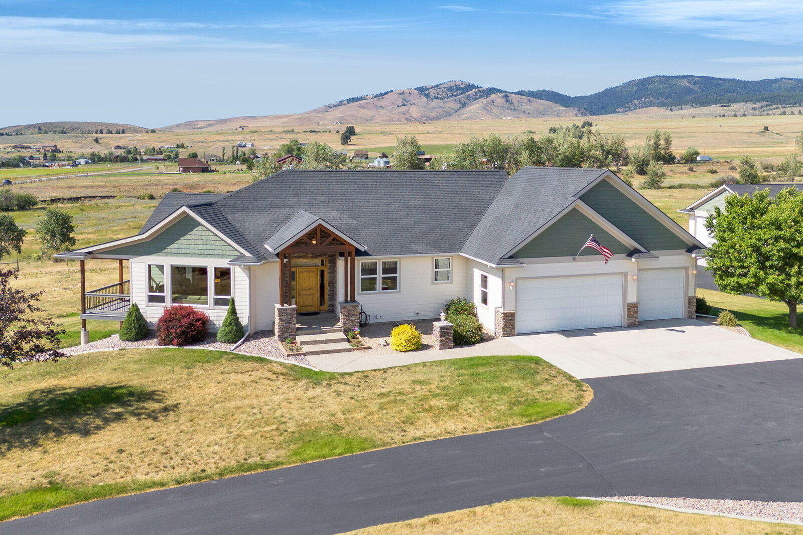 Property Photo: 5527 Riley Lane MT 59833