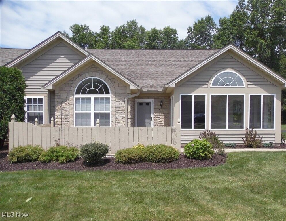 Property Photo: 601 Timberline Drive OH 44408