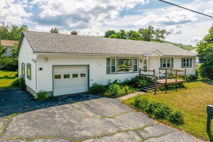 Property Photo: 21 Riverdale Parkway NH 03755
