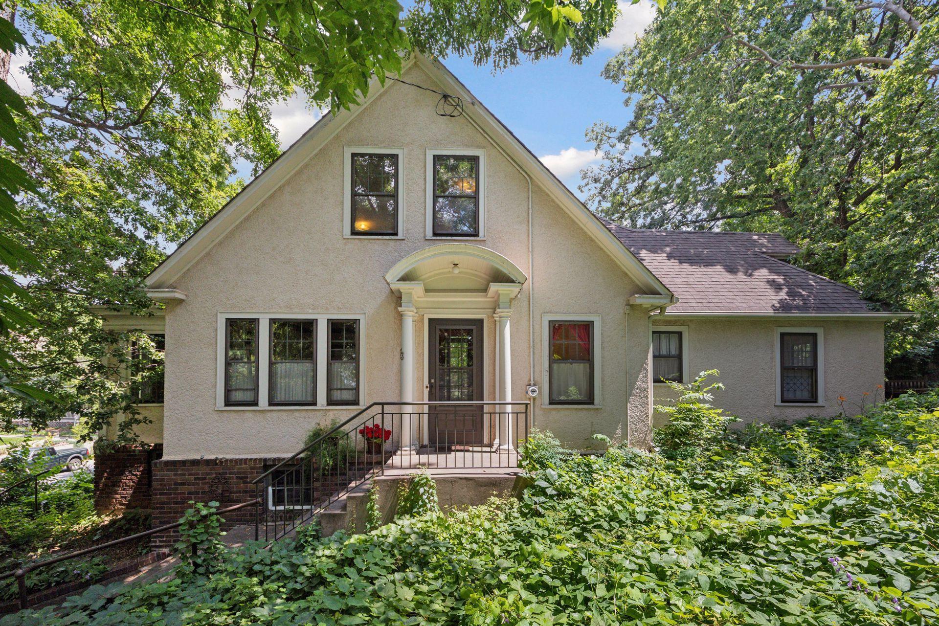 Property Photo: 73 Arthur Avenue SE MN 55414