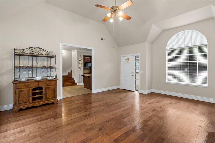 Property Photo: 2172 E Deer Creek Drive AR 72703