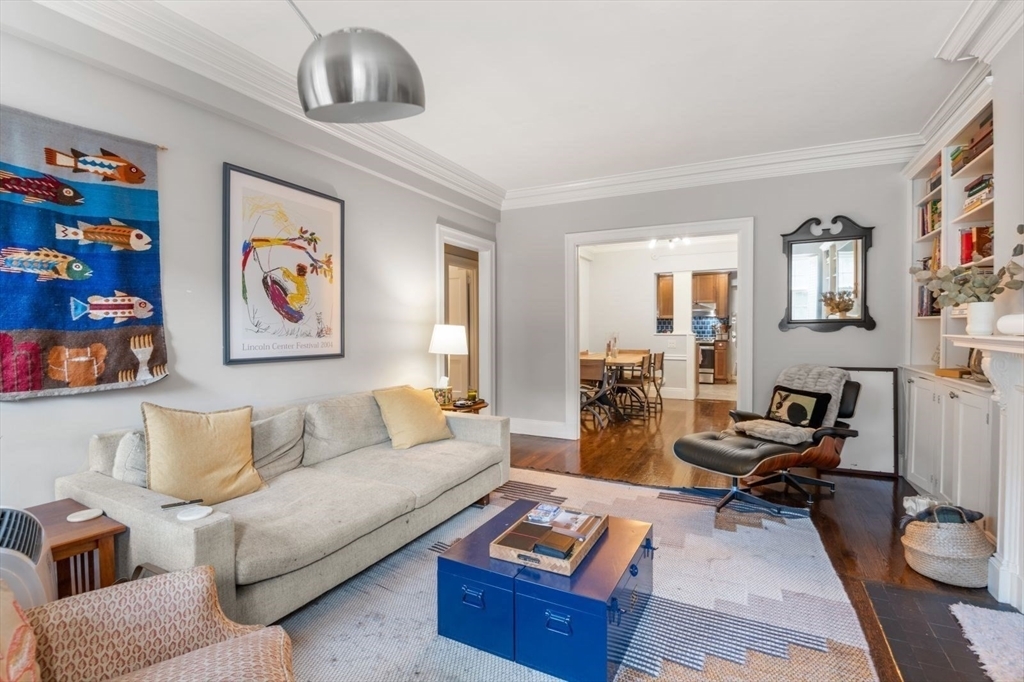 Property Photo:  180 Commonwealth Ave 5  MA 02116 