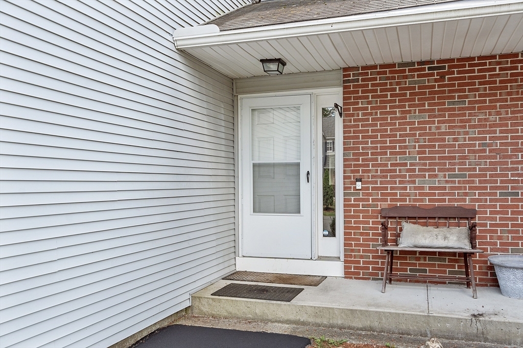 Property Photo:  197 Chapman Pl 197  MA 01453 
