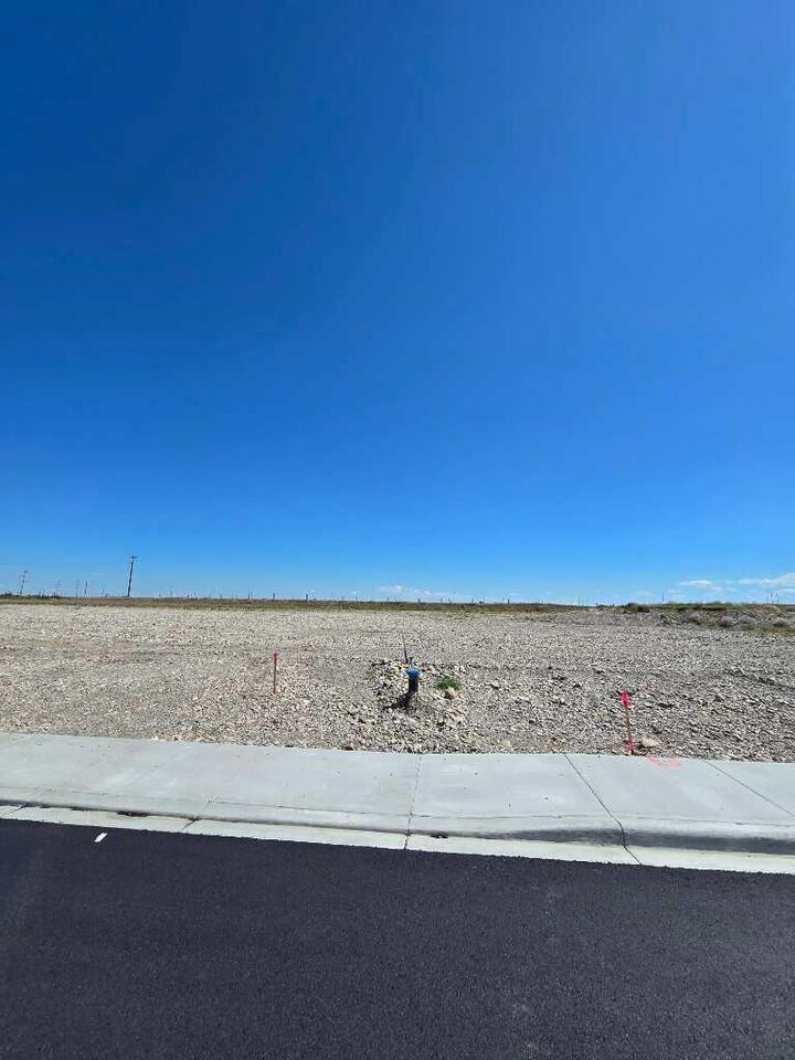 Property Photo: 846 18 Street AB T0L 0Z0