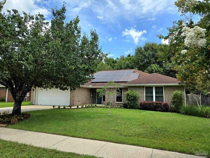 Property Photo:  1908 Joshua Dr  FL 32533 