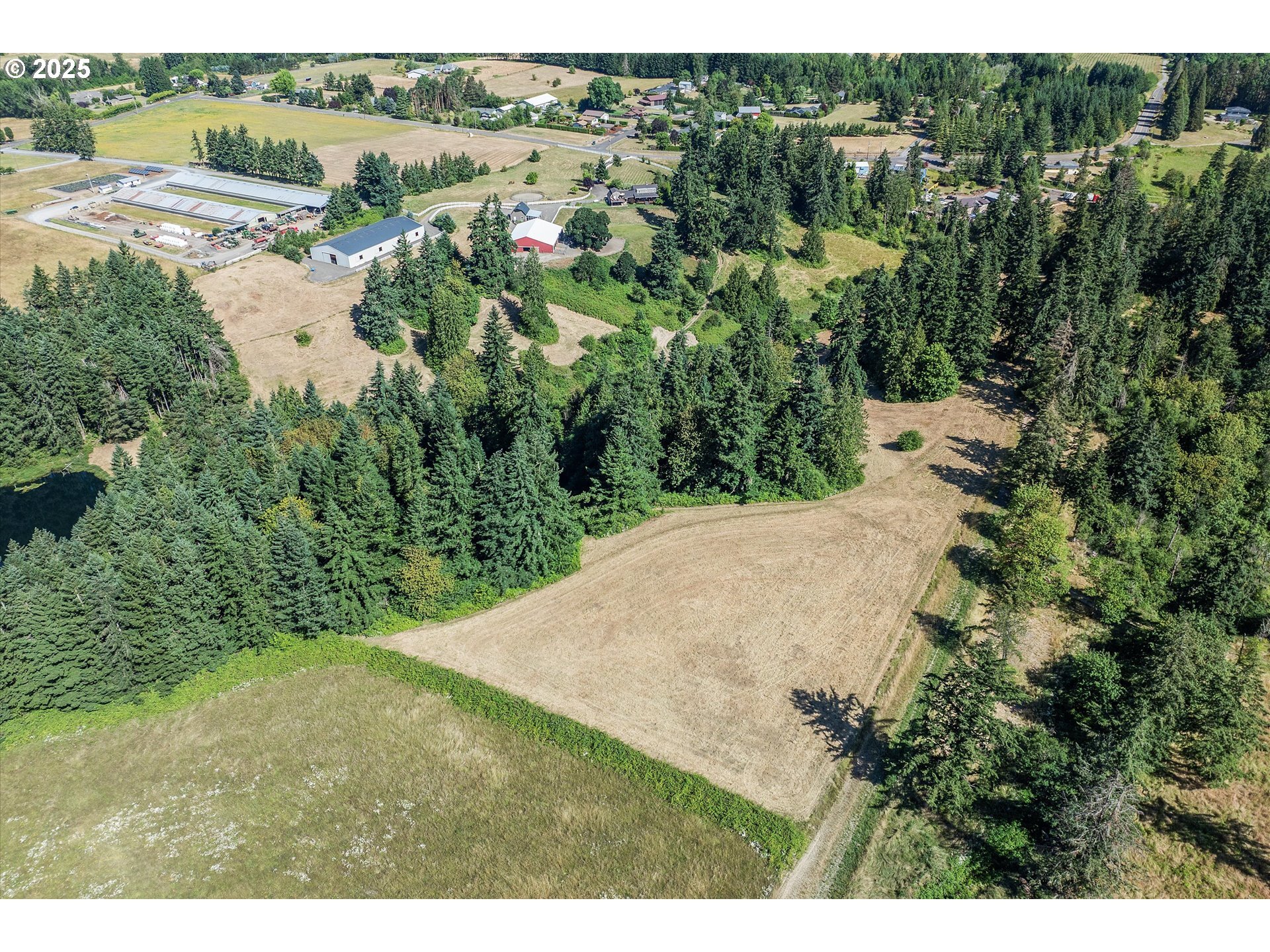 Property Photo: 11800 S Carus Rd OR 97045