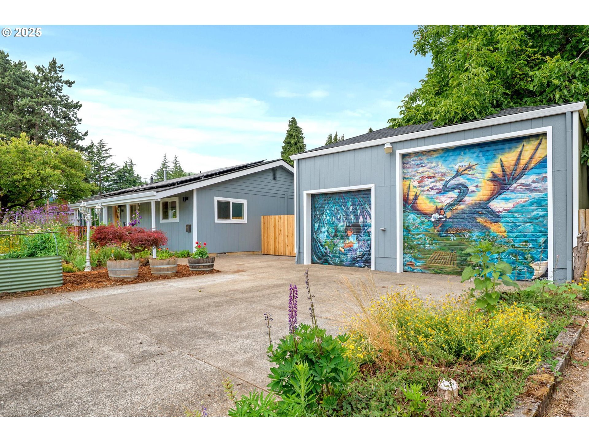 Property Photo: 7119 N Ida Ave OR 97203