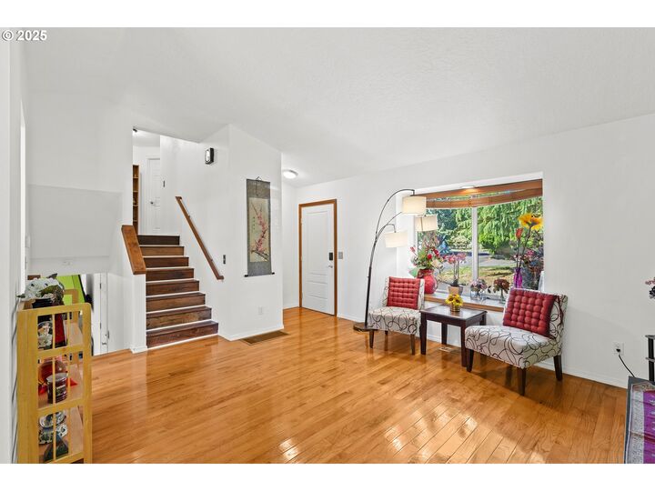 Property Photo: 314 SE 151st Ave OR 97233