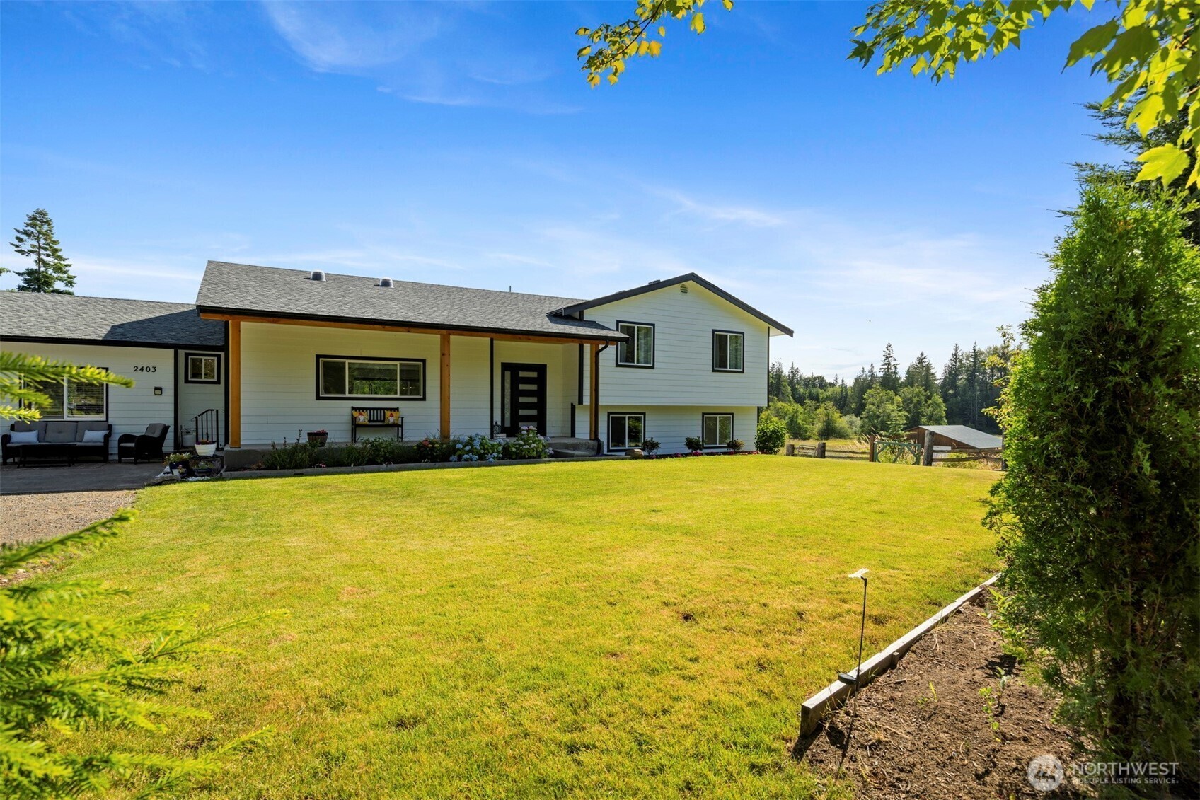 Property Photo:  2403 E Hemmi Road  WA 98226 