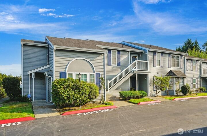 5813 S 238th Ct F2  Kent WA 98032 photo