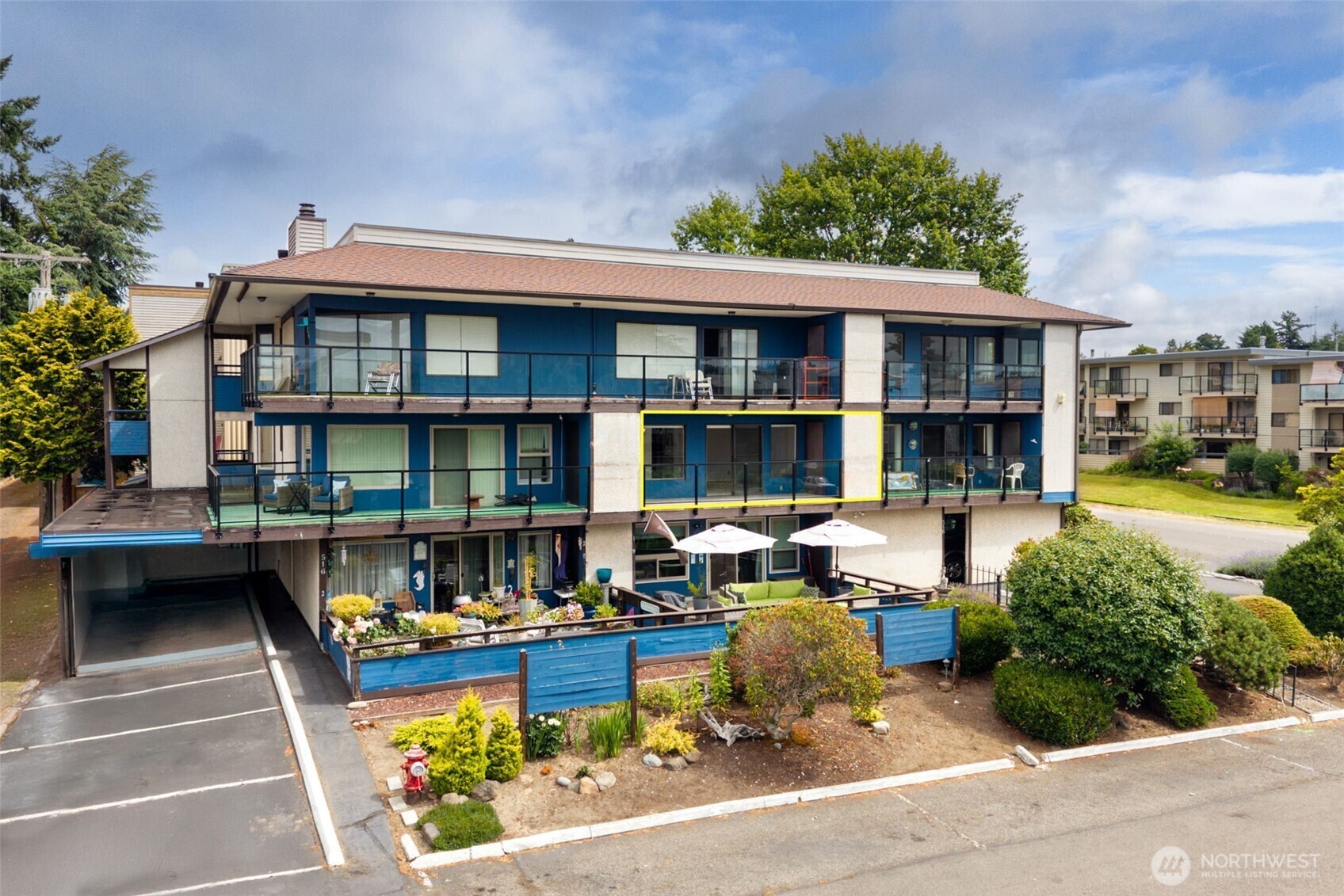 Property Photo:  516 S 222nd Street 4  WA 98198 