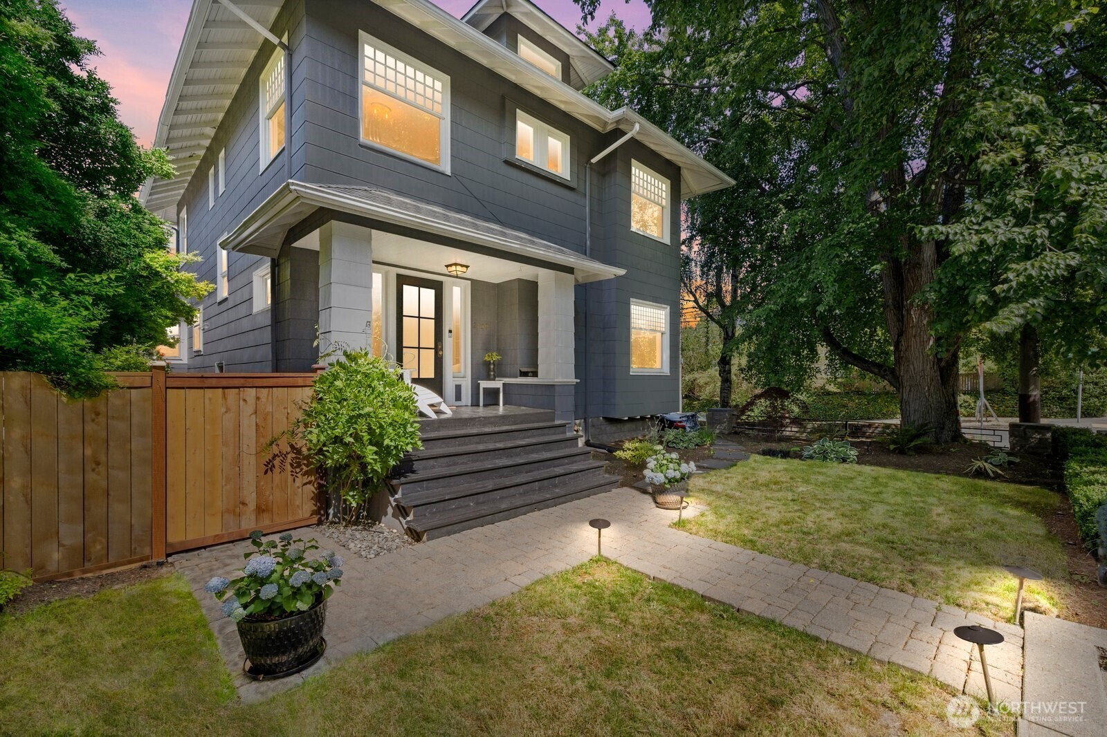 Property Photo:  2159  10th Avenue W  WA 98119 