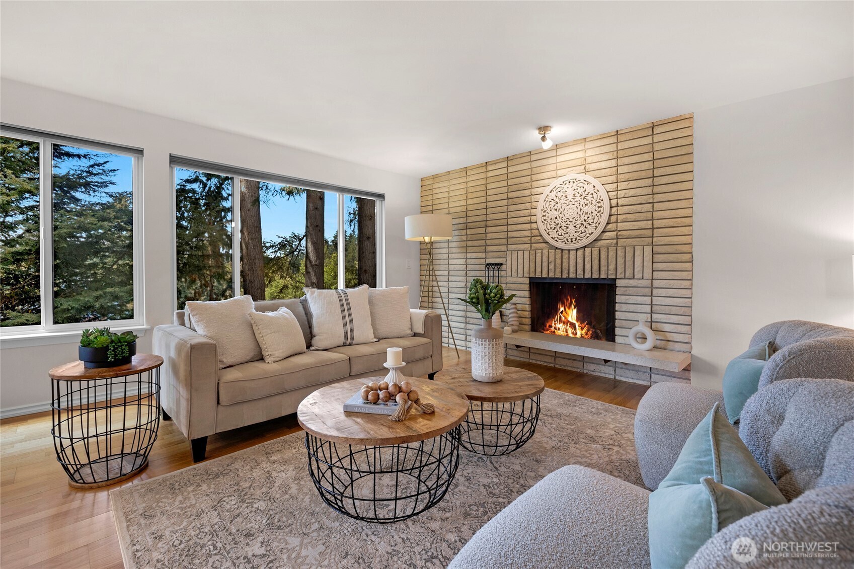 Property Photo: 13573 Linden Avenue N 302 WA 98133
