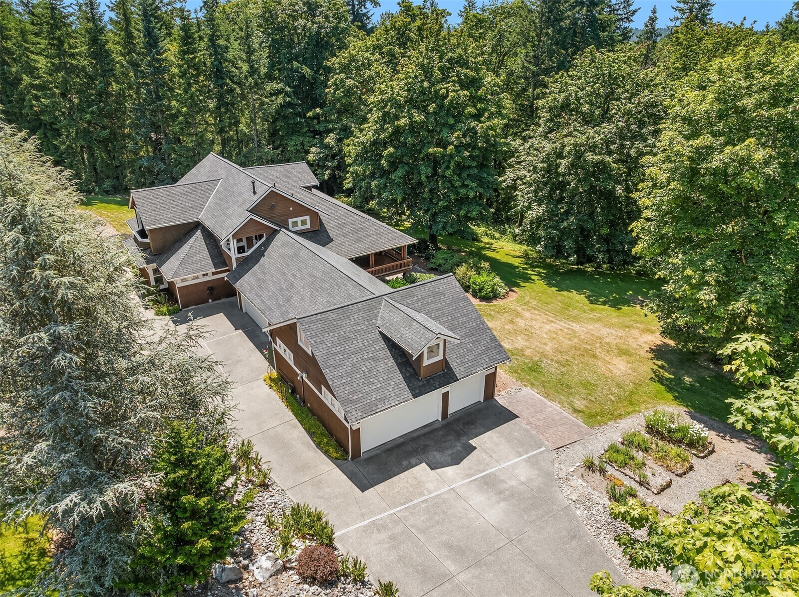 Property Photo:  17811  244th Avenue SE  WA 98038 