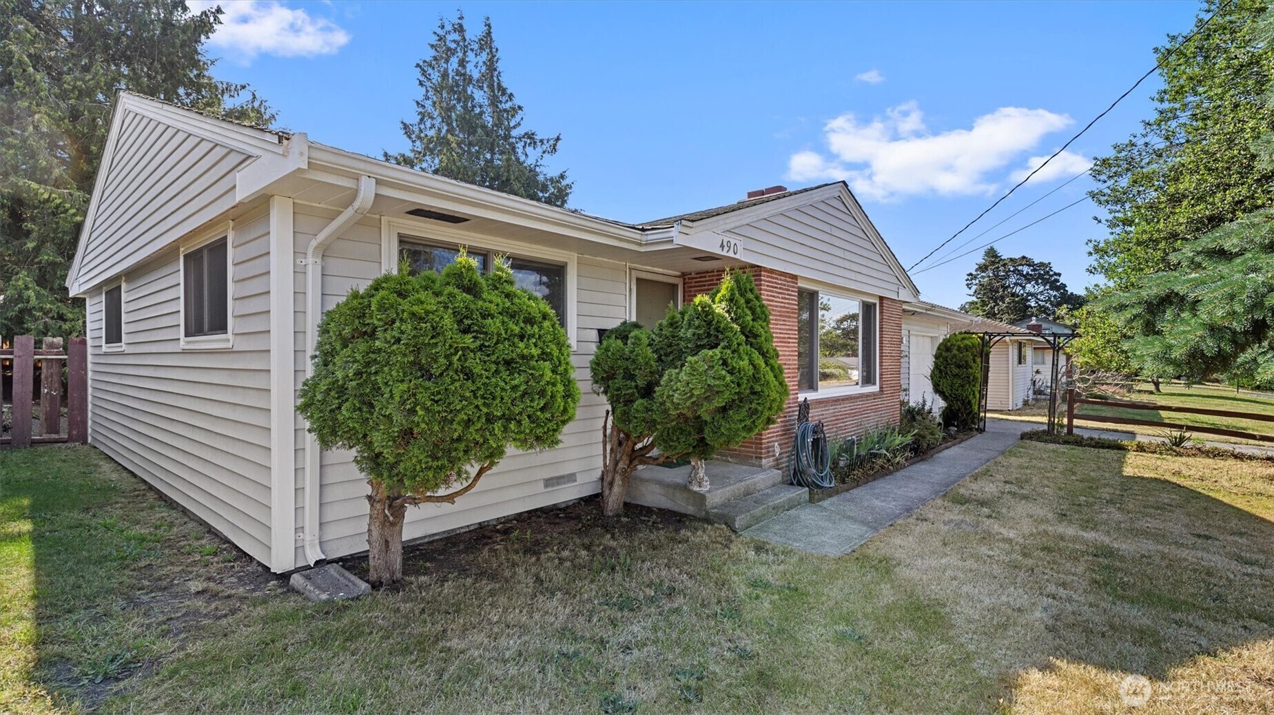 490 SE Pasek Street  Oak Harbor WA 98277 photo