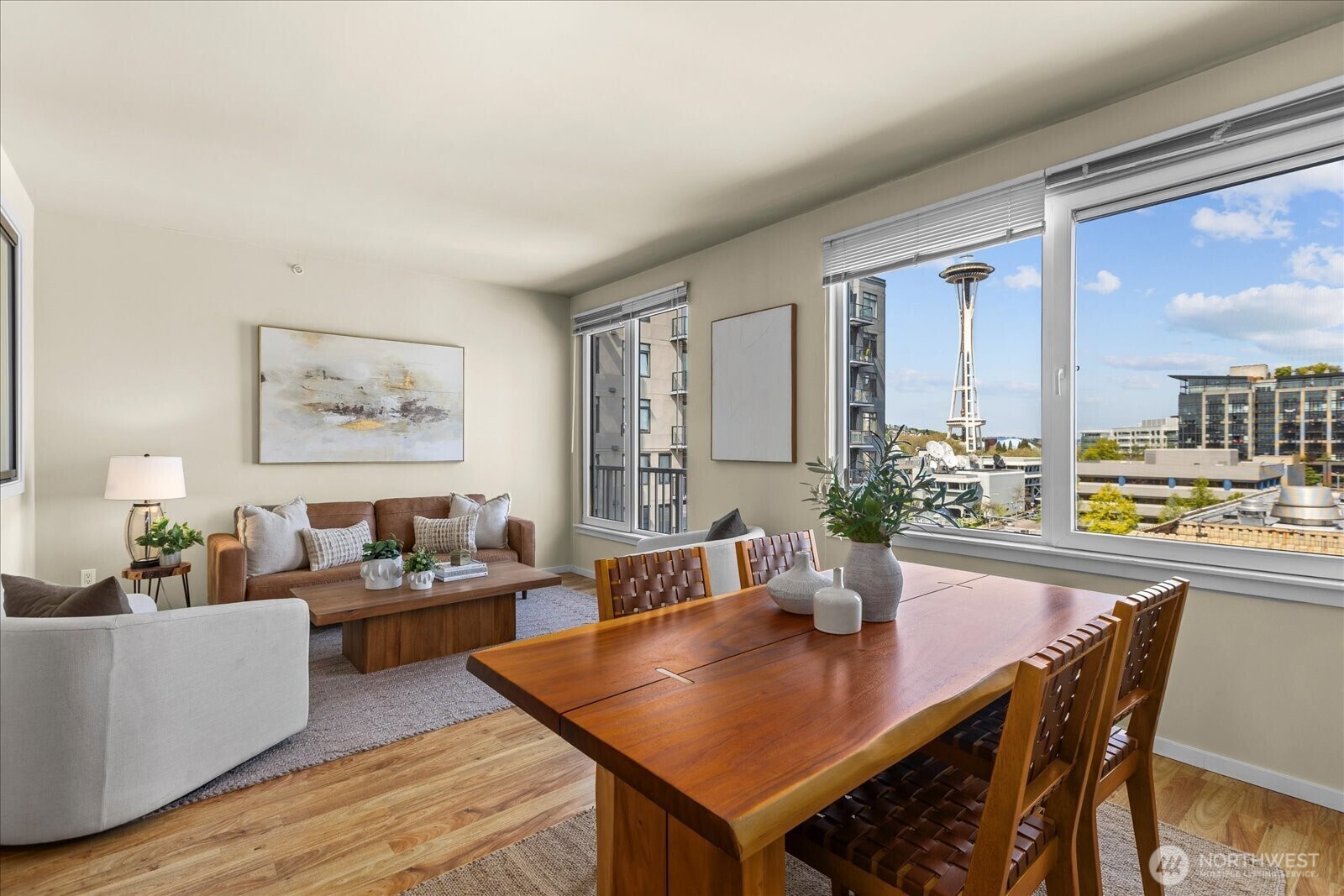 Property Photo: 76 Cedar Street Ph07 WA 98121