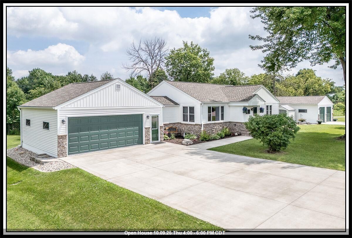 Property Photo:  N2742 Givens Road  WI 54944-9306 
