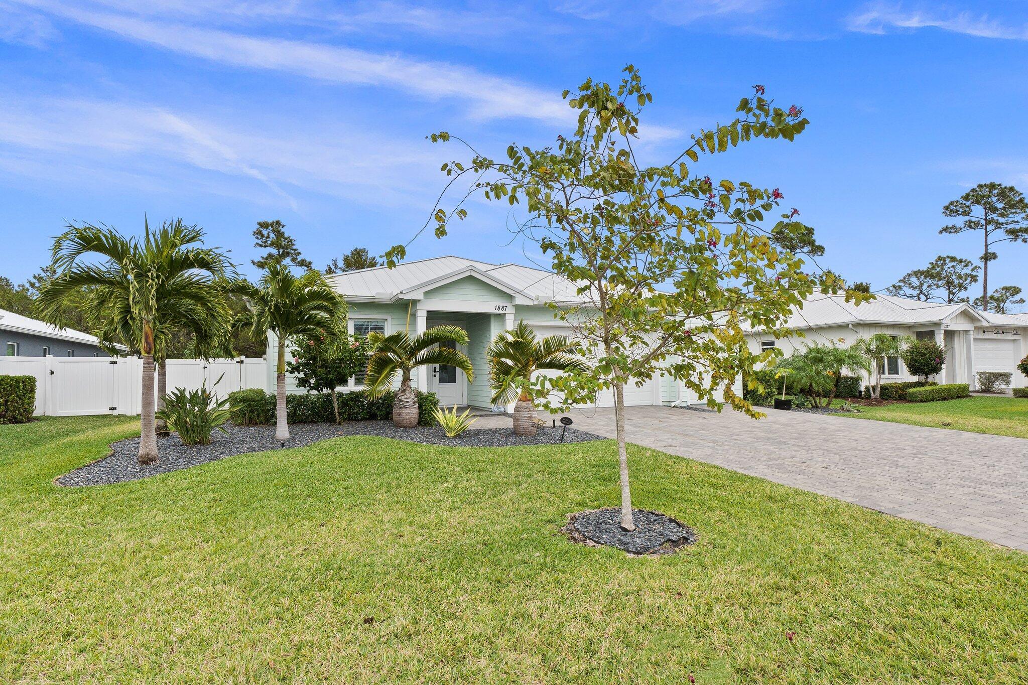 Property Photo: 1887 SW Pinewood Way FL 34990