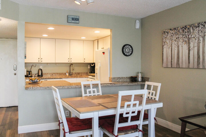Property Photo: 1830 Embassy Drive 306 FL 33401