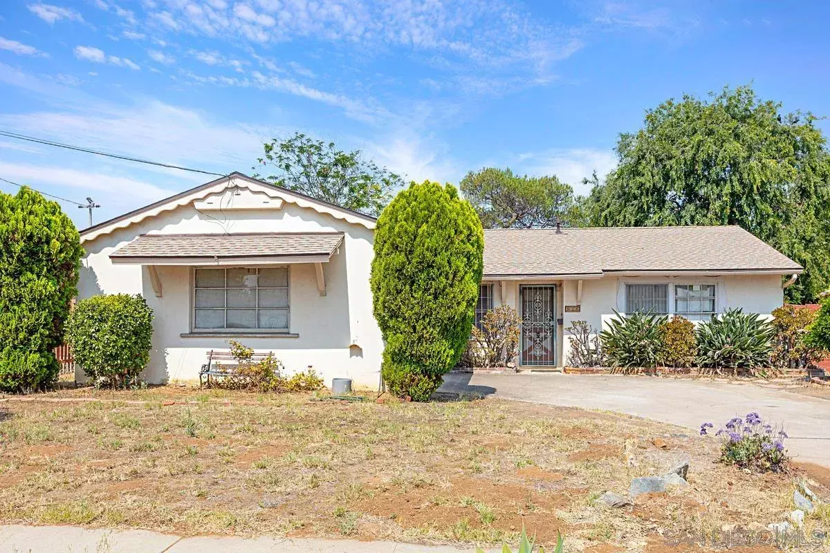Property Photo: 926 Taft Ave CA 92020
