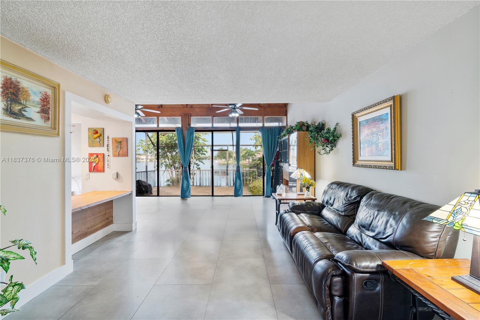 Property Photo: 1512 NW 113th Way FL 33026