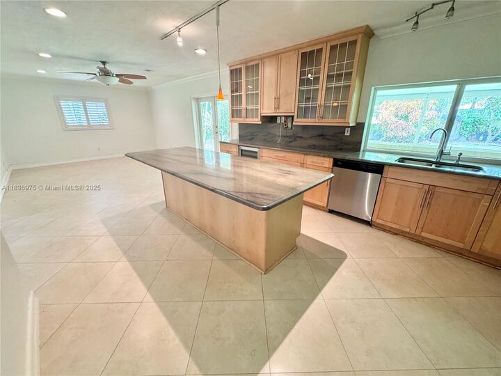 Property Photo:  18421 SW 86th Ct  FL 33157 