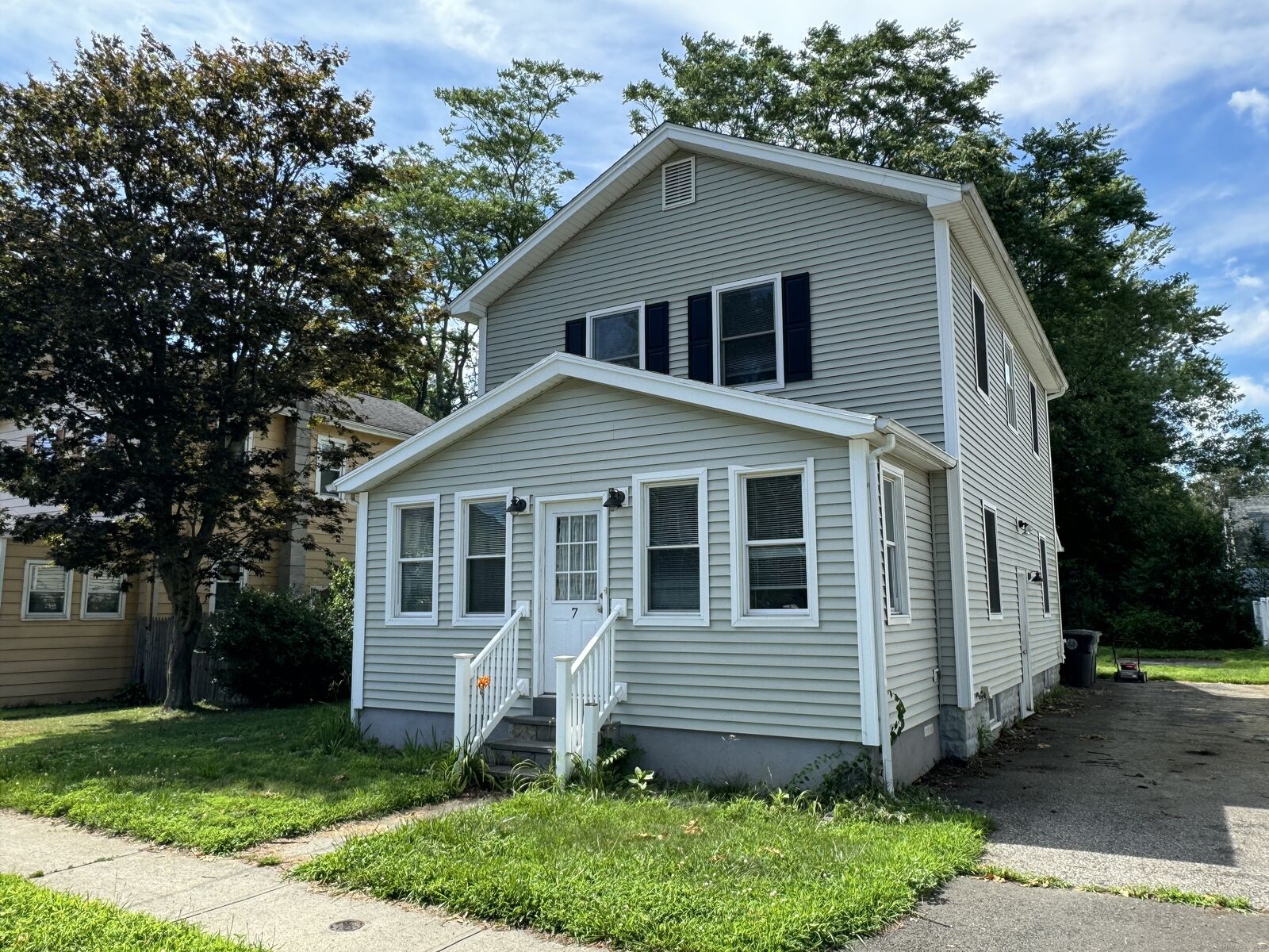 Property Photo:  7 Pearl Hill Street  CT 06460 