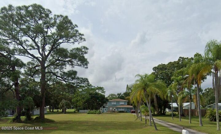825 27th Avenue  Vero Beach FL 32960 photo