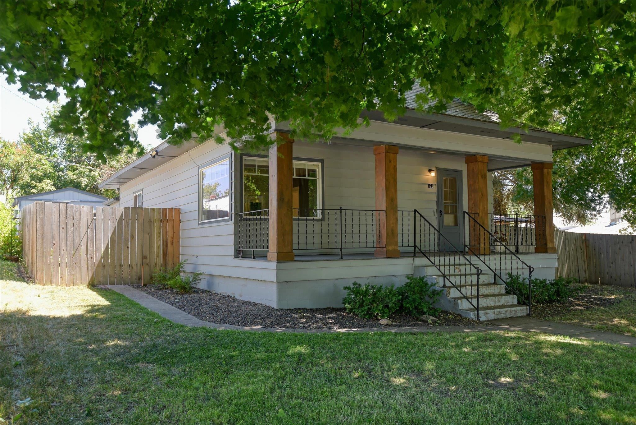 Property Photo: 128 S College St WA 99033