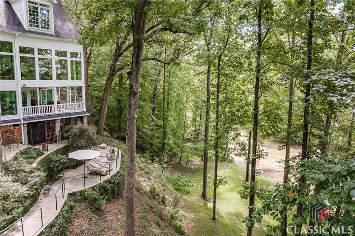 Property Photo: 210 Riverview Road GA 30606