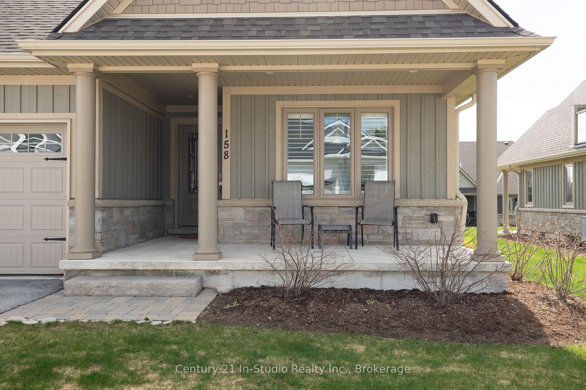 Property Photo: 158 Hawthorn Crescent ON N0H 1S0
