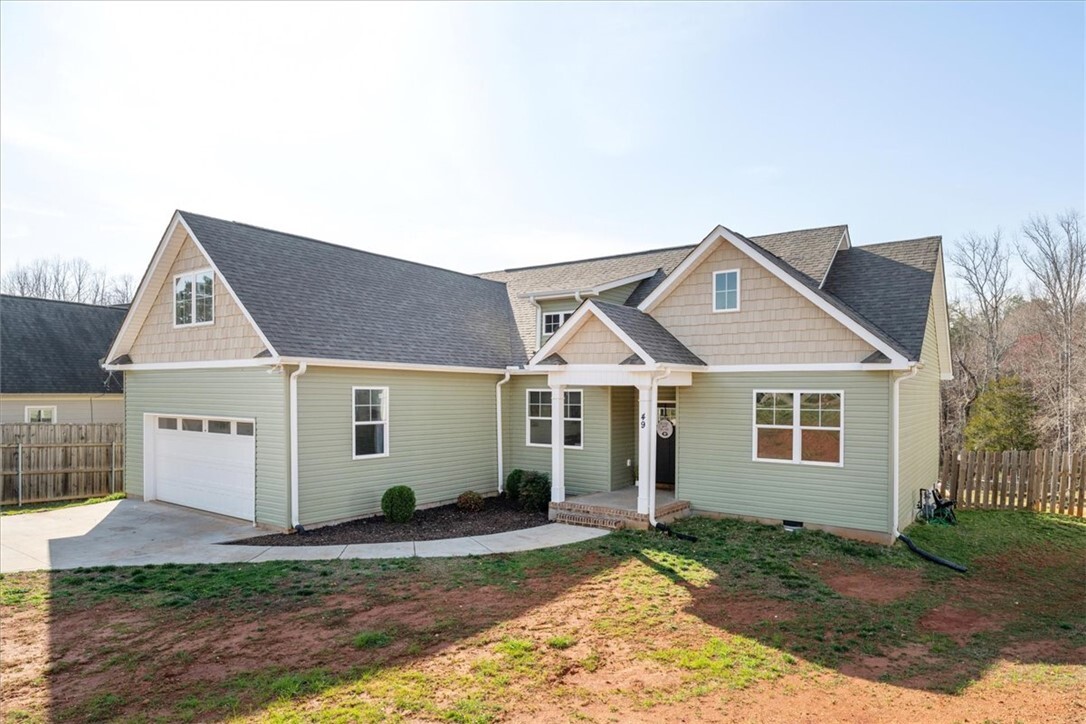 Property Photo: 49 Puckett Mill Way SC 29630