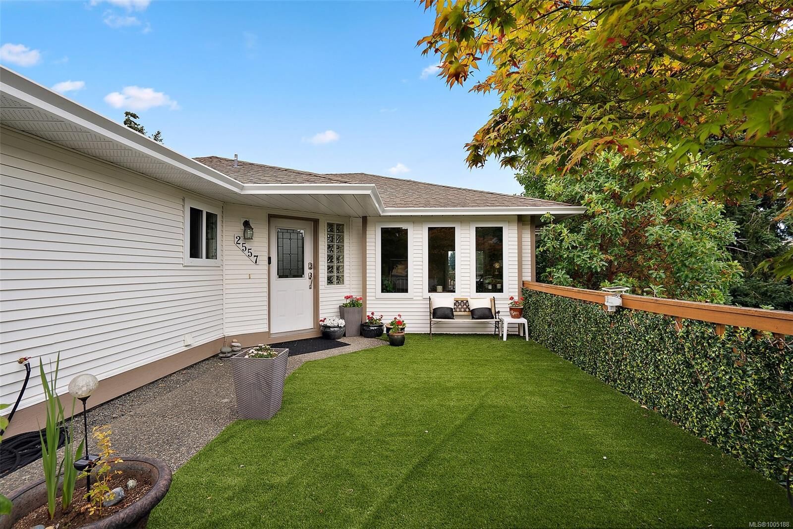 Property Photo: 2557 Buckler Ave BC V9B 5V3
