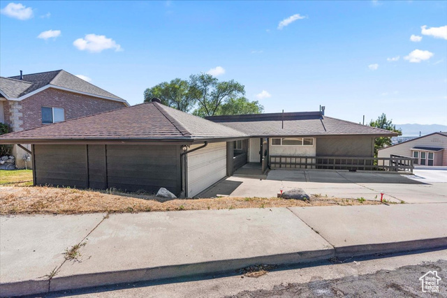 Property Photo: 96 S 1000 W UT 84058