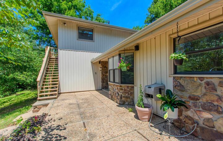 Property Photo:  1118 E Carmichael Rd  AR 72023 