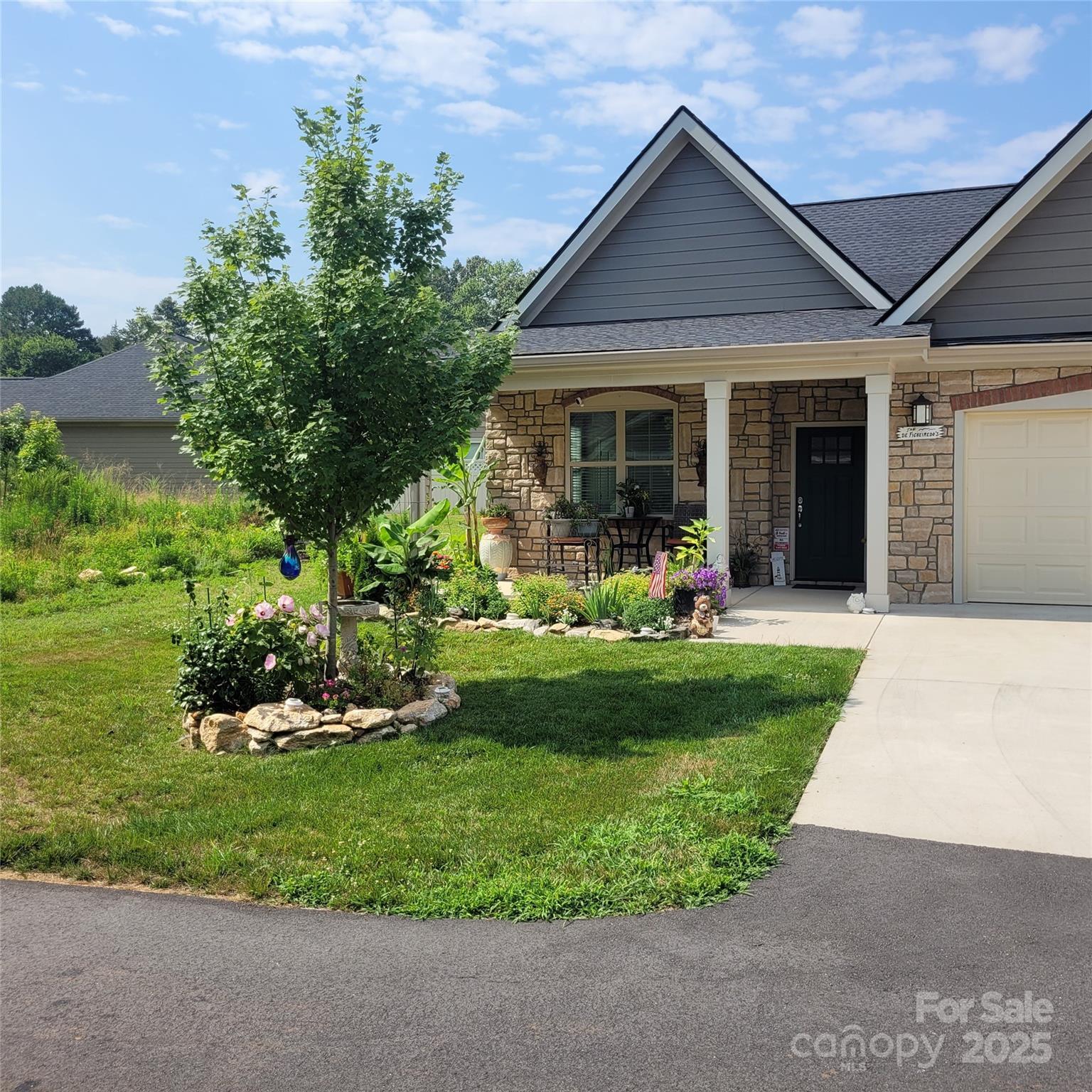 Property Photo: 835 C Wynnshire Drive 45 NC 28601